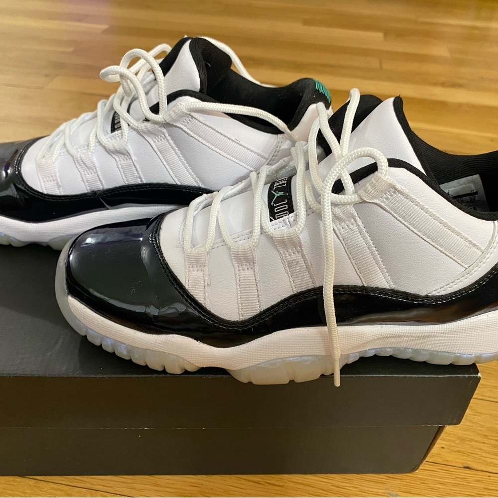 Nike Air Jordan 11 Retro Low White Black Sneakers
